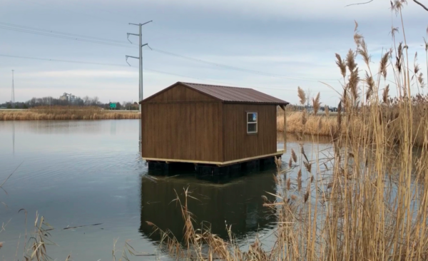 Creative Shed ideas - floating fishing cabin