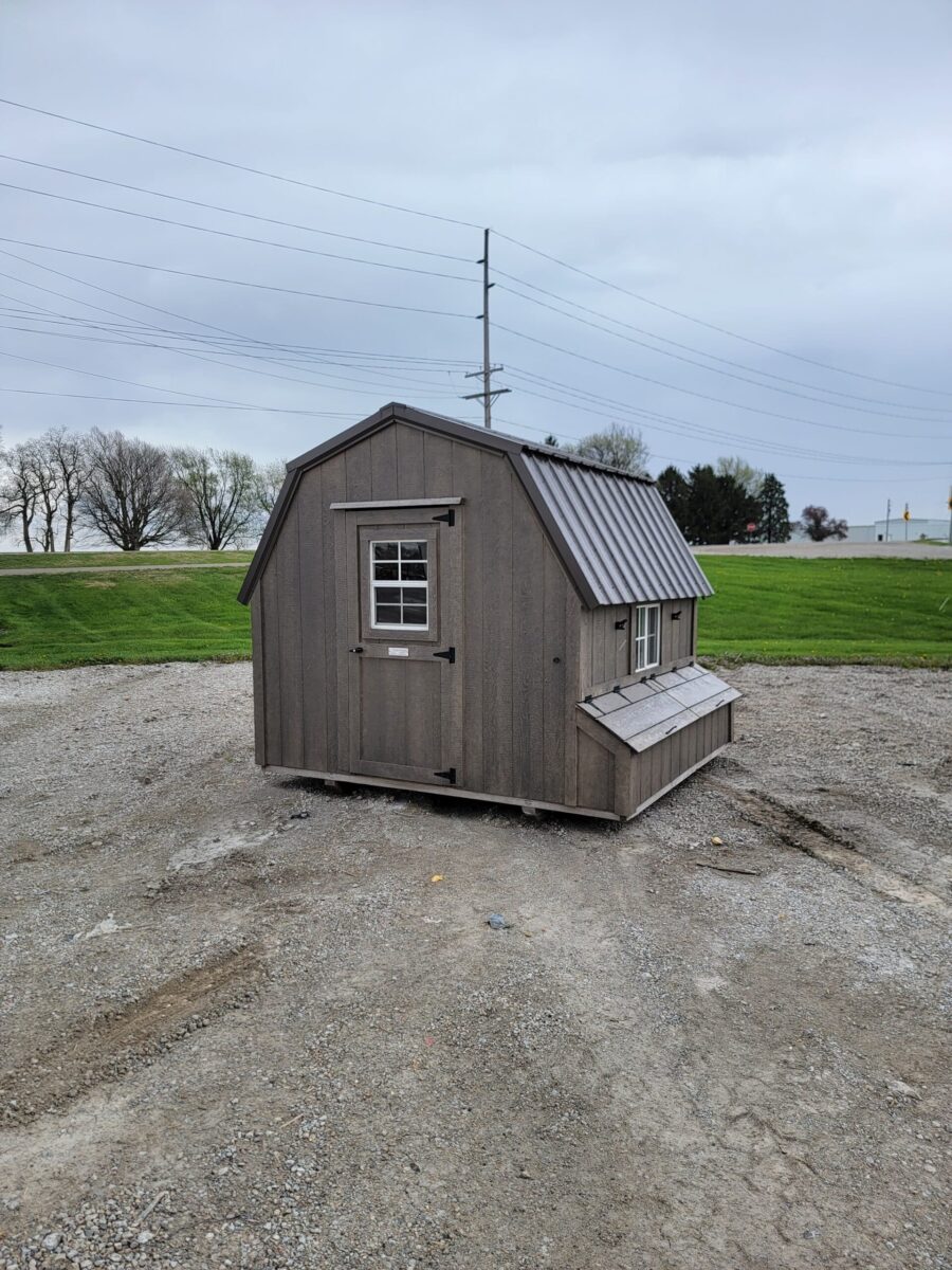Chicken Coop: 9' x 8'