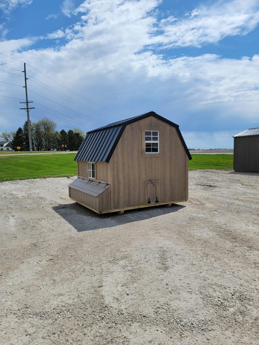Chicken Coop: 9' x 8'