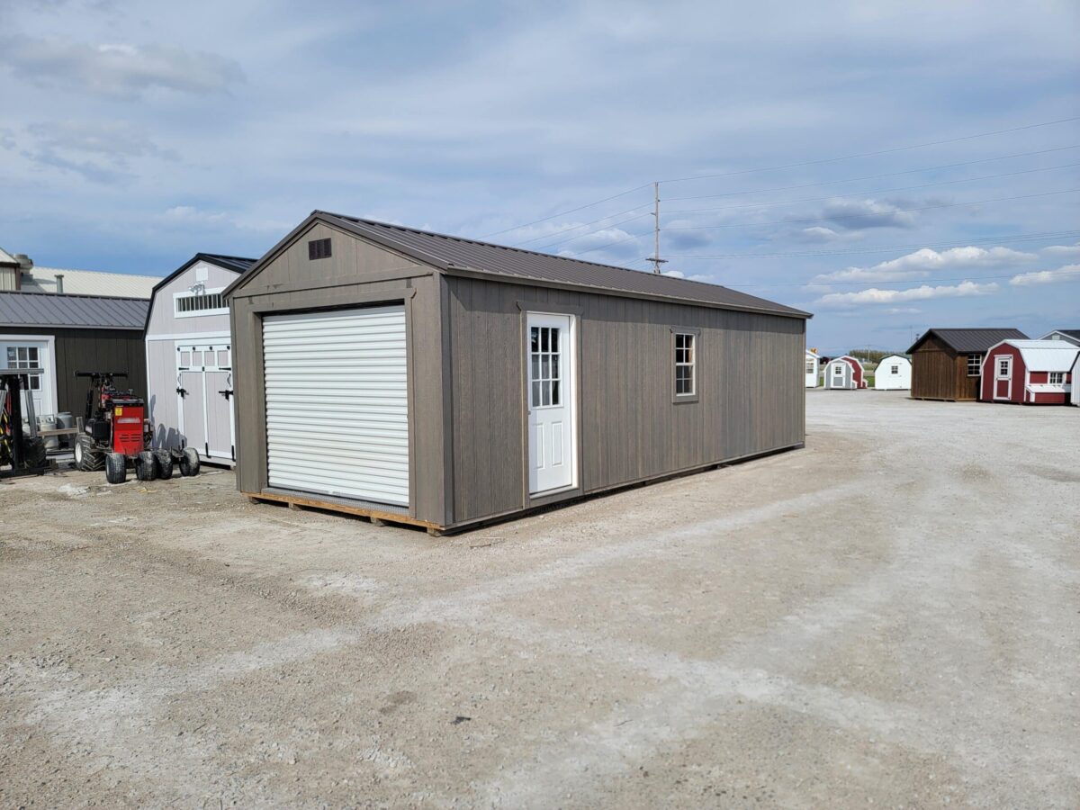 Garage: 12' x 32'