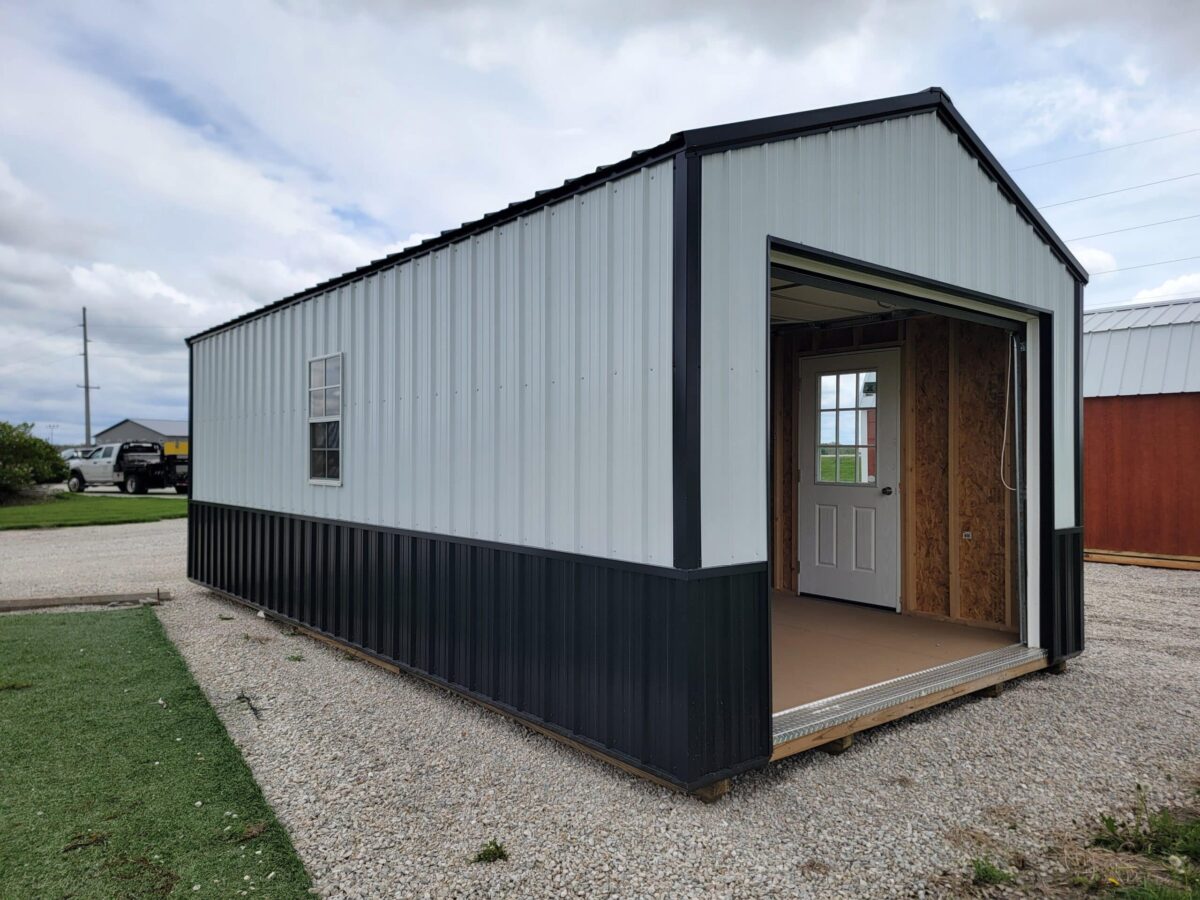 Garage: 12' x 24'