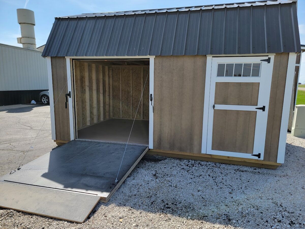 Lofted Barn: 10' x 16'