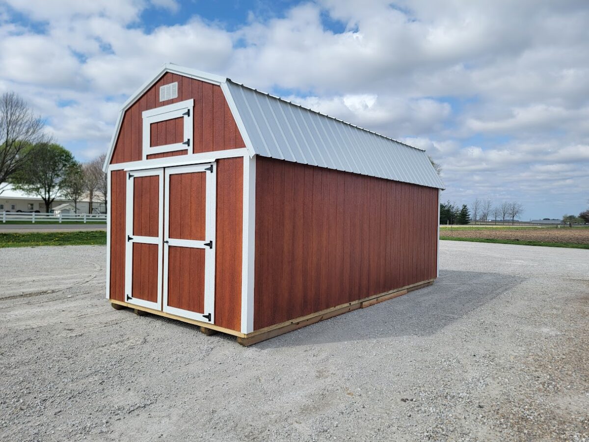 Lofted Barn: 10' x 20'
